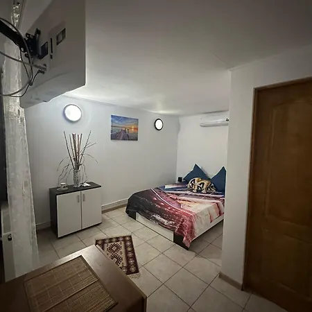 Casa La Românaș Tuzla